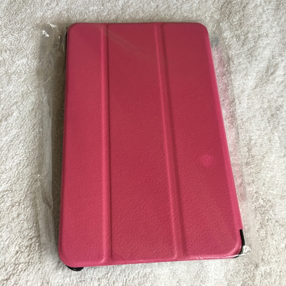 Brand new Kindle Fire 7 case in rose